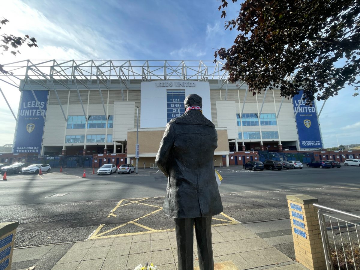 Don Revie statue overlooking Elland Road